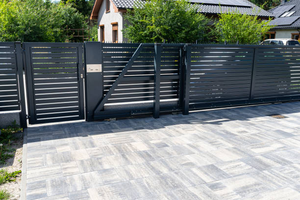 Best Local Driveway Pavers  in Stoughton, WI